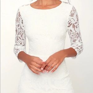NWT Lulu’s Adley White Lace Three-Quarter Backless Maxi Dress, XS
